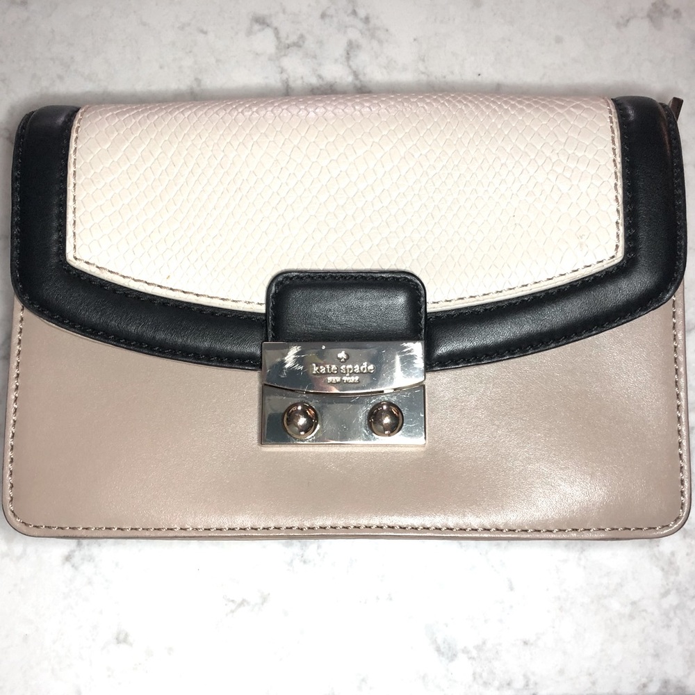 Kate Spade Purse with Detachable Shoulder/Crossbody Strap
